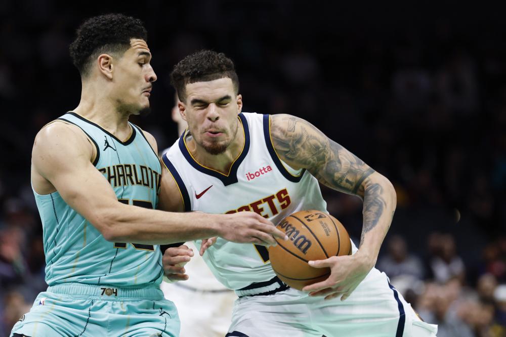 队拉开比分 队拉开比分