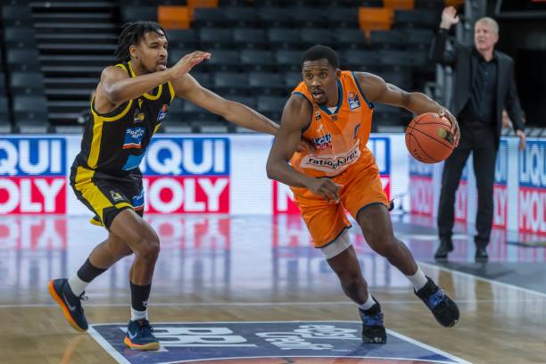 赖明星球员 赖明星球员